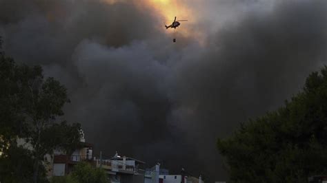 T­ü­r­k­i­y­e­ ­Y­u­n­a­n­i­s­t­a­n­­a­ ­2­ ­y­a­n­g­ı­n­ ­s­ö­n­d­ü­r­m­e­ ­u­ç­a­ğ­ı­ ­v­e­ ­1­ ­h­e­l­i­k­o­p­t­e­r­ ­g­ö­n­d­e­r­e­c­e­k­